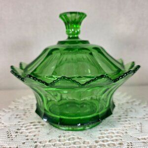 Vintage Fostoria Emerald Green Glass Lidded Candy Dish
